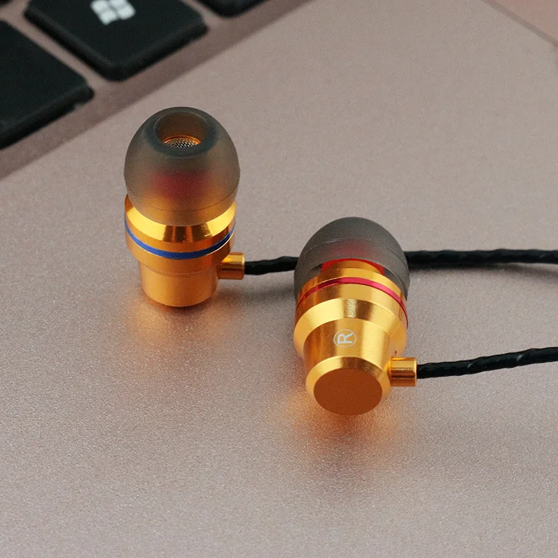 Профессиональные Hi Fi наушники вкладыши с супер басами металлические