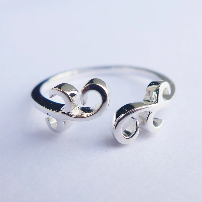 

925 Sterling Silver clouds ring