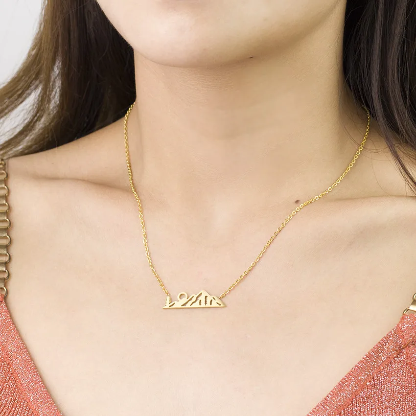 ACEBFEET Dainty Mountain Top Necklace Snowy Landscape Pendant Necklaces Hiking Nature Outdoor Jewelry Mountain Climbing Gifts