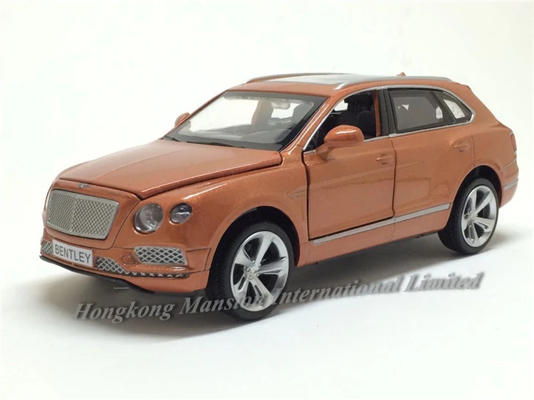 1:32 Масштаб роскошный внедорожник литой сплав металлическая модель автомобиля для коллекции Bentley Bentayga внедорожная модель дорожного транспортного средства игрушки автомобиль