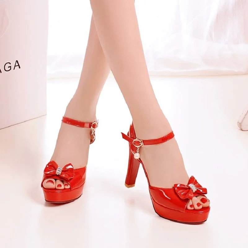 

2019 summer new high-heeled sandals women wild bow thick heel ladies sandals
