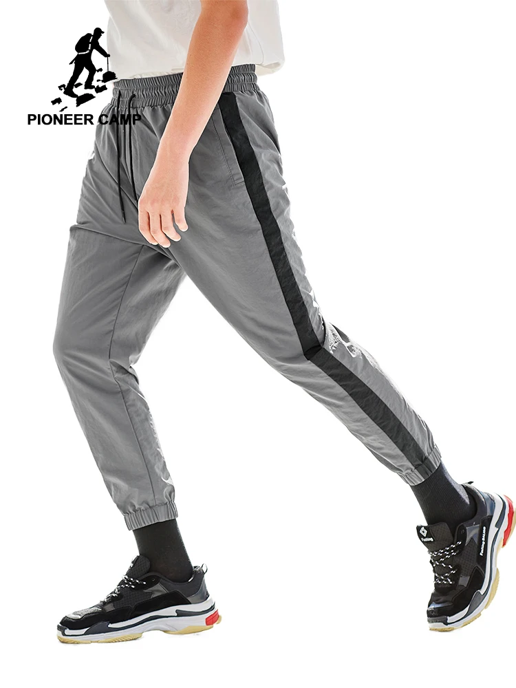 

Pioneer Camp Men Hip Hop Streetwear Pants Stripe Pocket Overalls Casual Pocket Sport Work Casual Pants Male AXX902011