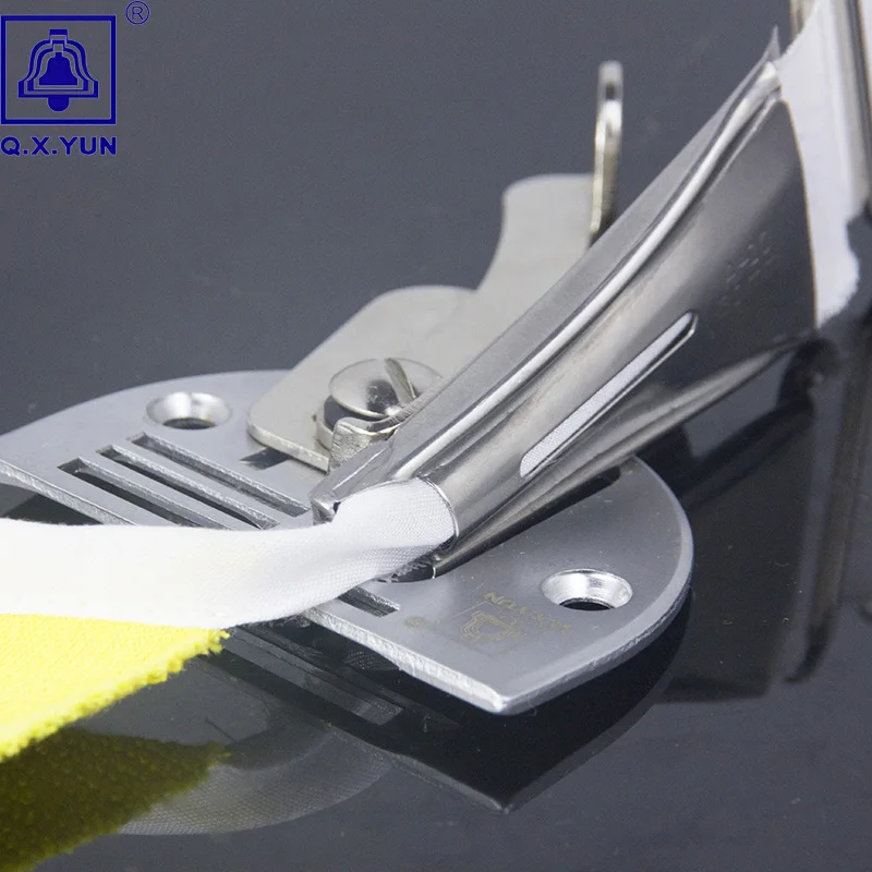 

Q.X.YUN overlock folder TAPE SIZE 30mm A10 hemmer Right Angle Bias Binder for lockstitch machine Binding of curve edge