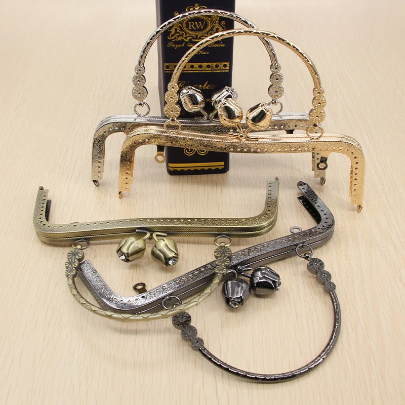 

1 pcs Size 20 CM Metal Flower Kiss-lock Sewing Metal Purse Frame Bag Hanger Handle China Online Shop DIY Bag Parts Purse Frame