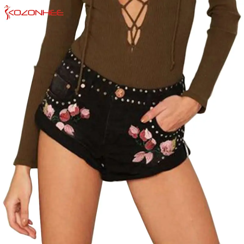 Fashion Summer Rivet Punk Embroidery Denim Shorts With High Waist Women Loose Denim Shorts In