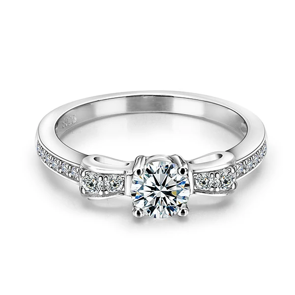 Женские кольца серебряного цвета с фианитом 925 | Украшения и аксессуары