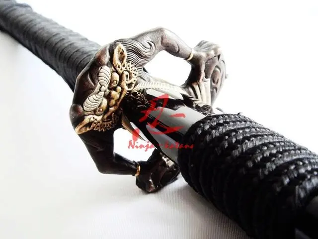 

battle ready Clay tempered japanese samurai katana demon tsuba sharpened sword