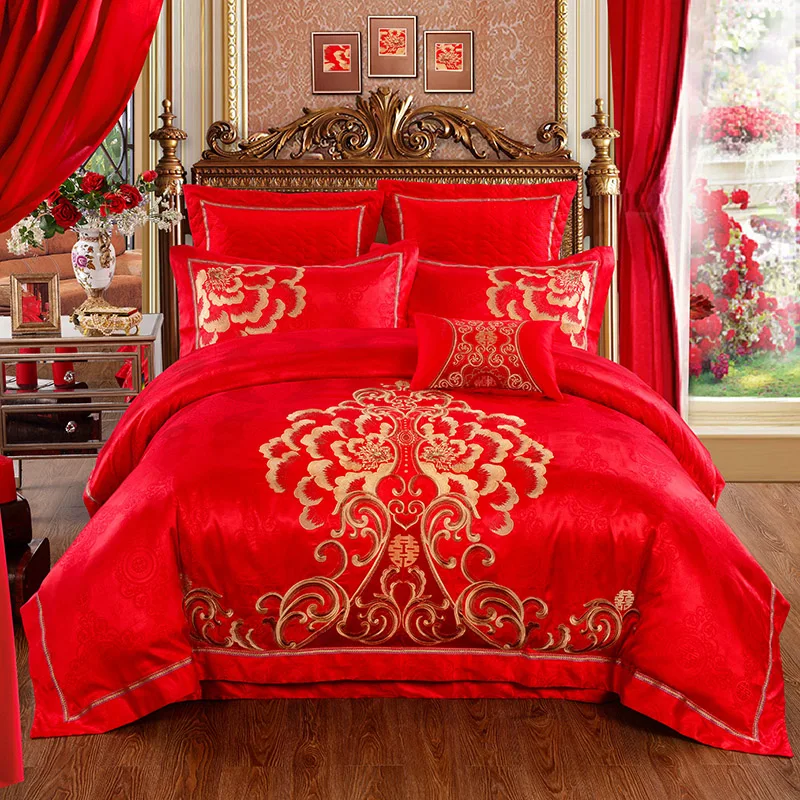 High Quality Wedding Bed Set Bedding Golden Embroidery Cotton