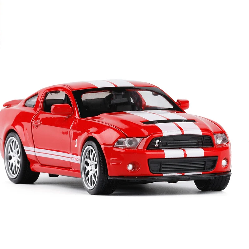 Моделирование сплава литья под давлением 1:32 игрушечных машин Mustang Шелби GT500 модель автомобиля металла игрушка с инерционным механизмом автомобиля со звуком и светом