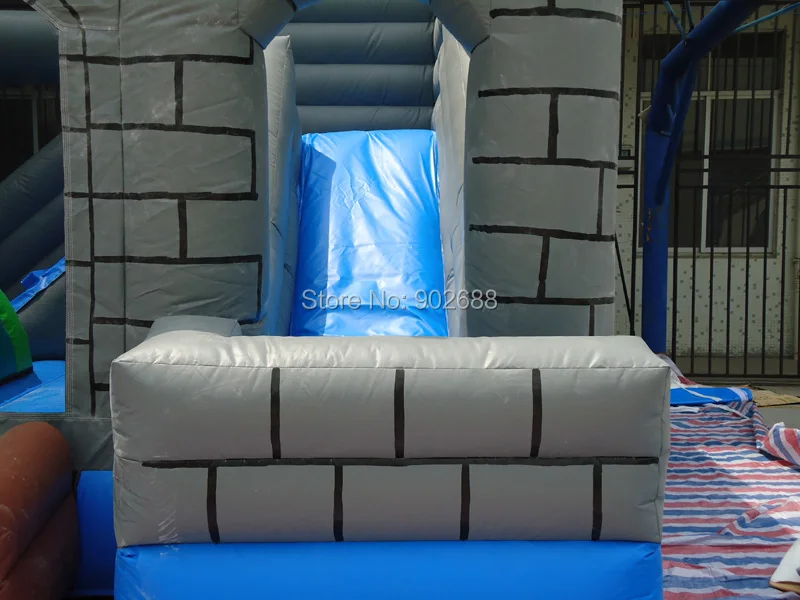 bouncer castle01-8