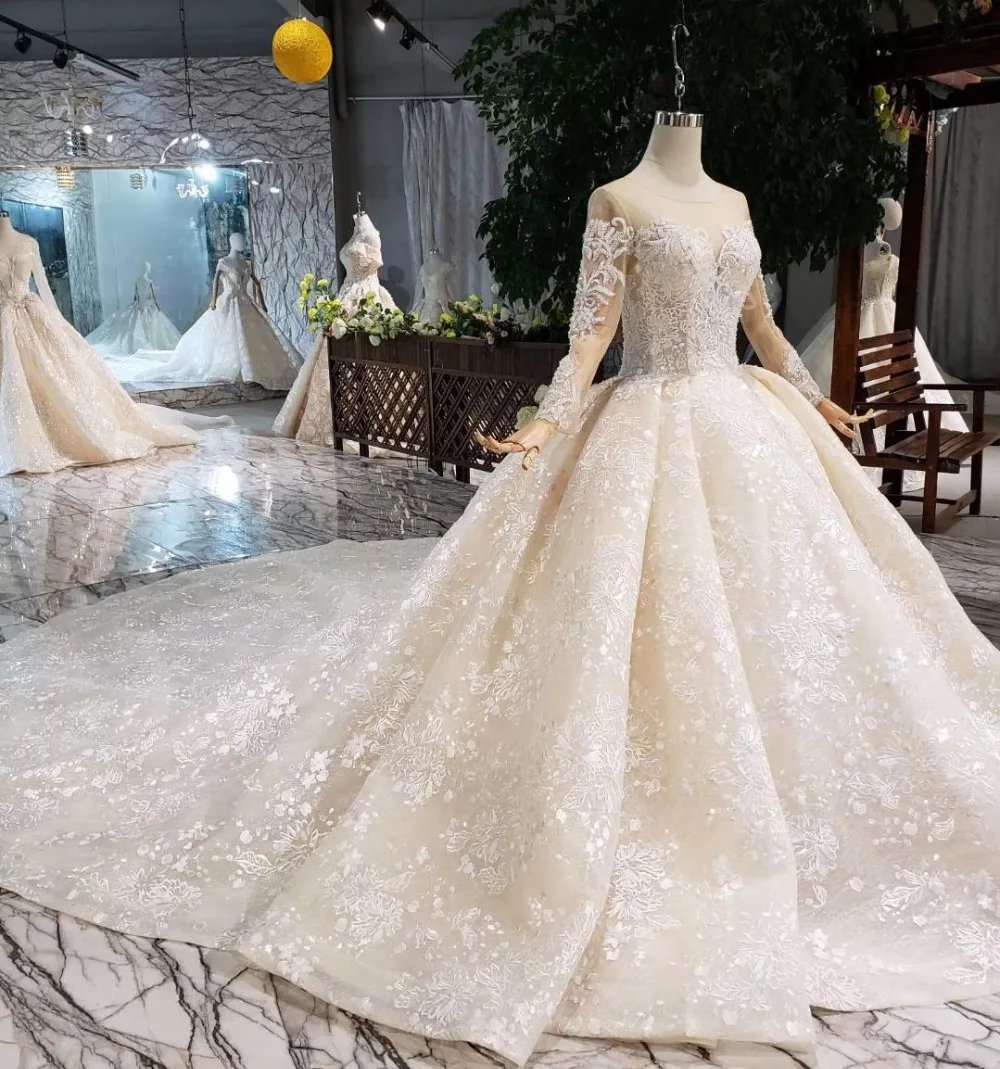 

Palace Vintage Cathedral Train Ball Gown Wedding Dress Champagne Beads Wedding Gown Long Sleeve Bride Dress vestido de noiva