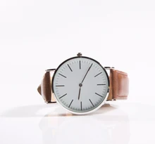 Véritable En Cuir Montres Hommes et Femmes Saat Quartz Mouvement Montre. Deux Ans de Garantie