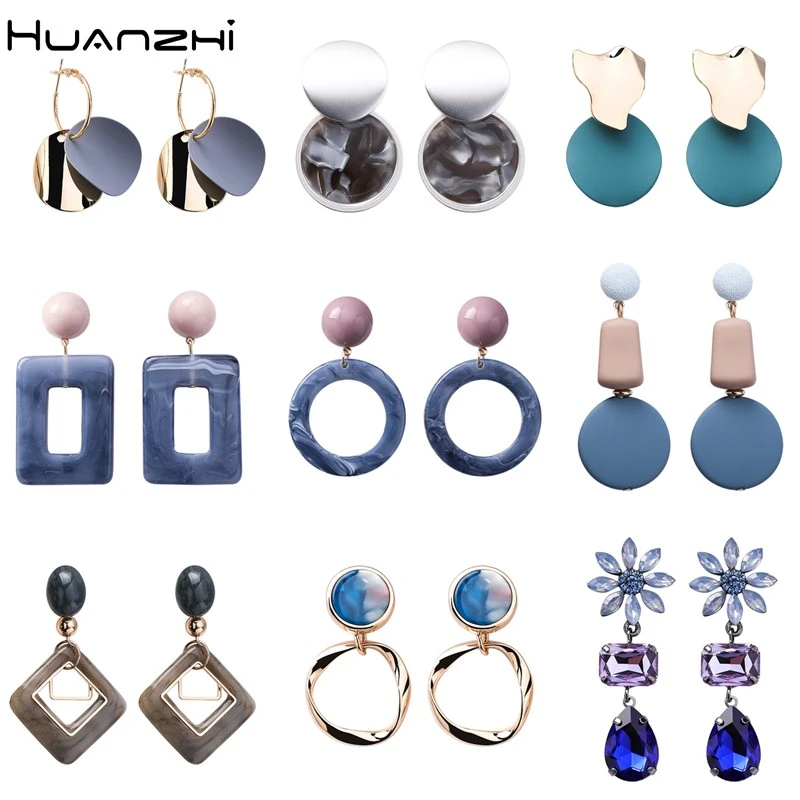 

HUANZHI 2019 Summer New Blue Resin Acrylic Crystal Geometric Round Circle Acetate Stud Earrings Set for Women Girl Party