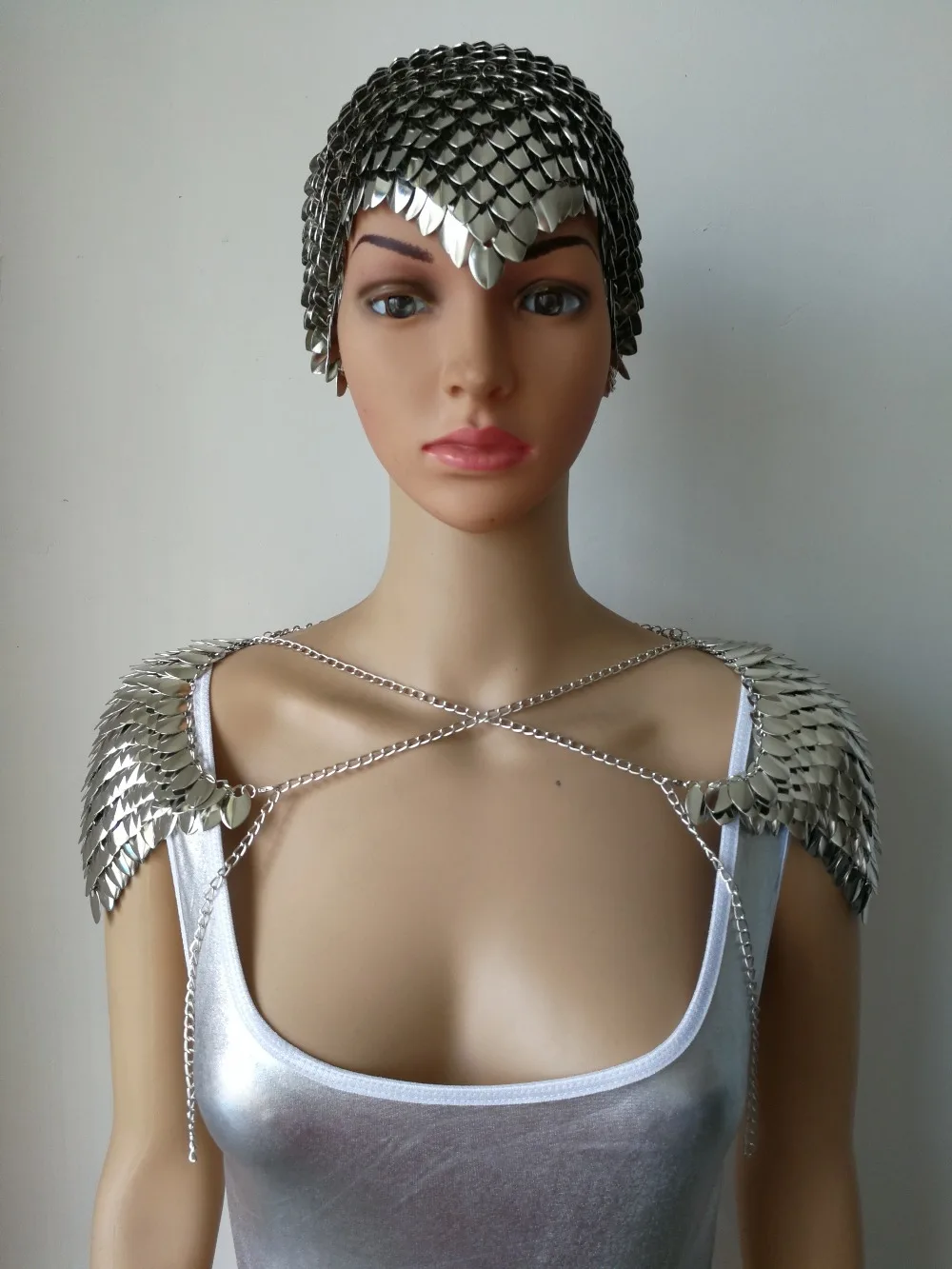 

New Fashion Scalemail Mermaid Fish Scales Head Chains Layers Scale Chainmail Silver Colour Fish Scale Jewelry