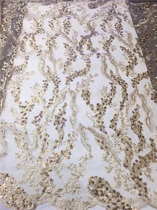 

Latest High Quality African Tulle Lace Fabric 2019 Gold African Material White Embroidered lace Trimmings For Sewing (ZX-4-19