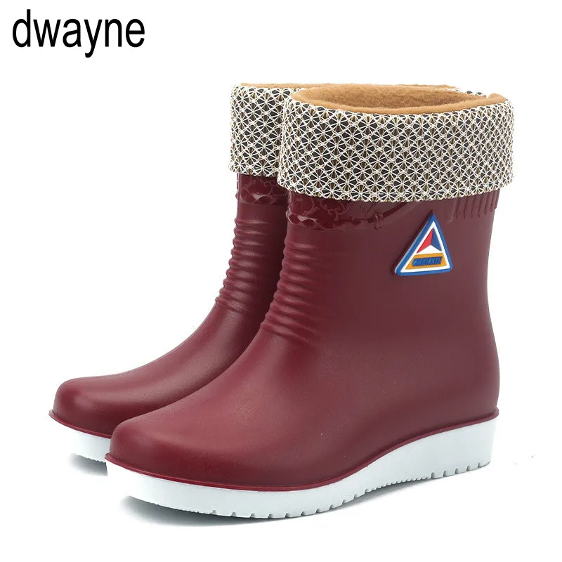 Baratos Nuevos zapatos de goma Botas de lluvia a la moda niñas señoras caminar botas impermeables de PVC de mujer de invierno Botas de lluvia de mujer de Martin 2019