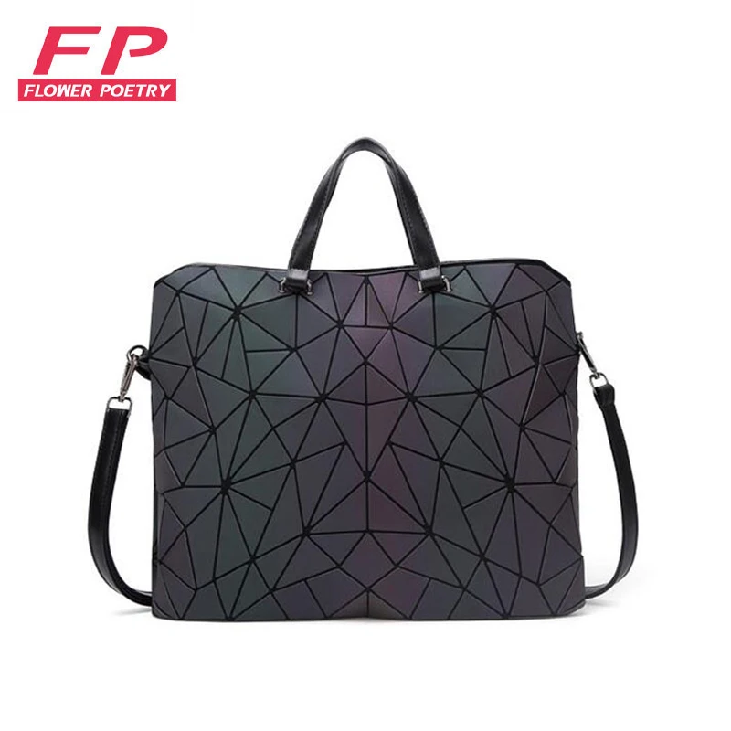 

2019 New Women Luminous Shoulder Bags sac Diamond Tote Crossbody Bag For Women Hologram Geometry Saser Folding Handbags bolso