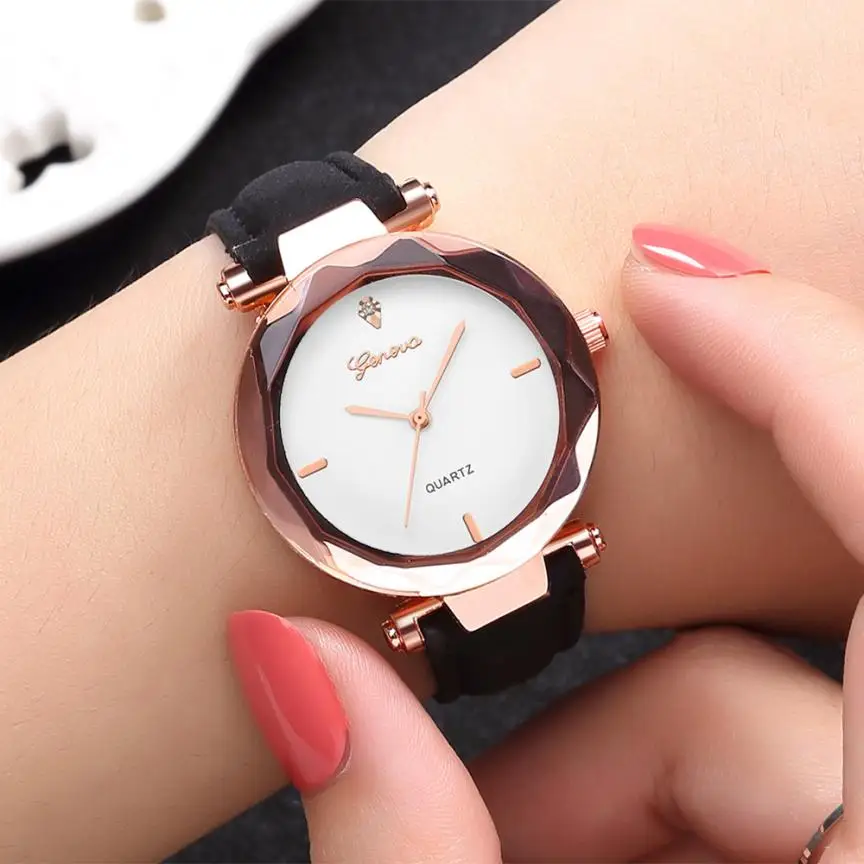 

Luxury Women Bracelet Watches Fashion Women Dress Fashion Womens Ladies Watches Geneva Silica Band Analog Quartz Wrist Watch#YY