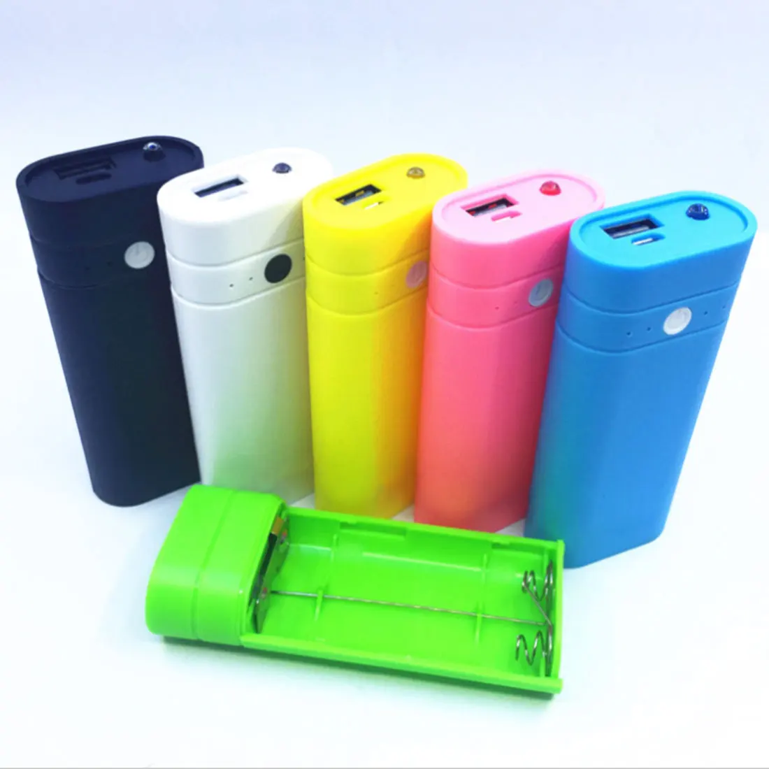 Новая Мода 5600mAh Мини милый USB порт 2X 18650 Зарядное устройство Держатель банк