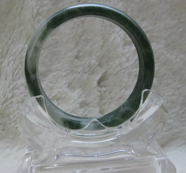 

Free shipping VERY FINE RARE NATURAL WHITE GREEN JADEITE BRACELET BANGLE 60MM