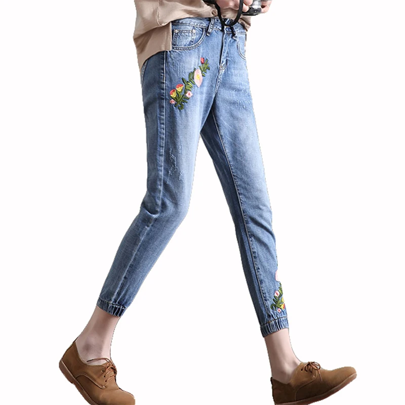 

Women Embroidery Flower Jeans Denim 9/10 Ankle-length Pants Vintage Boyfriend Style For Woman Ladies Elastic Blue Jeans 2018 New