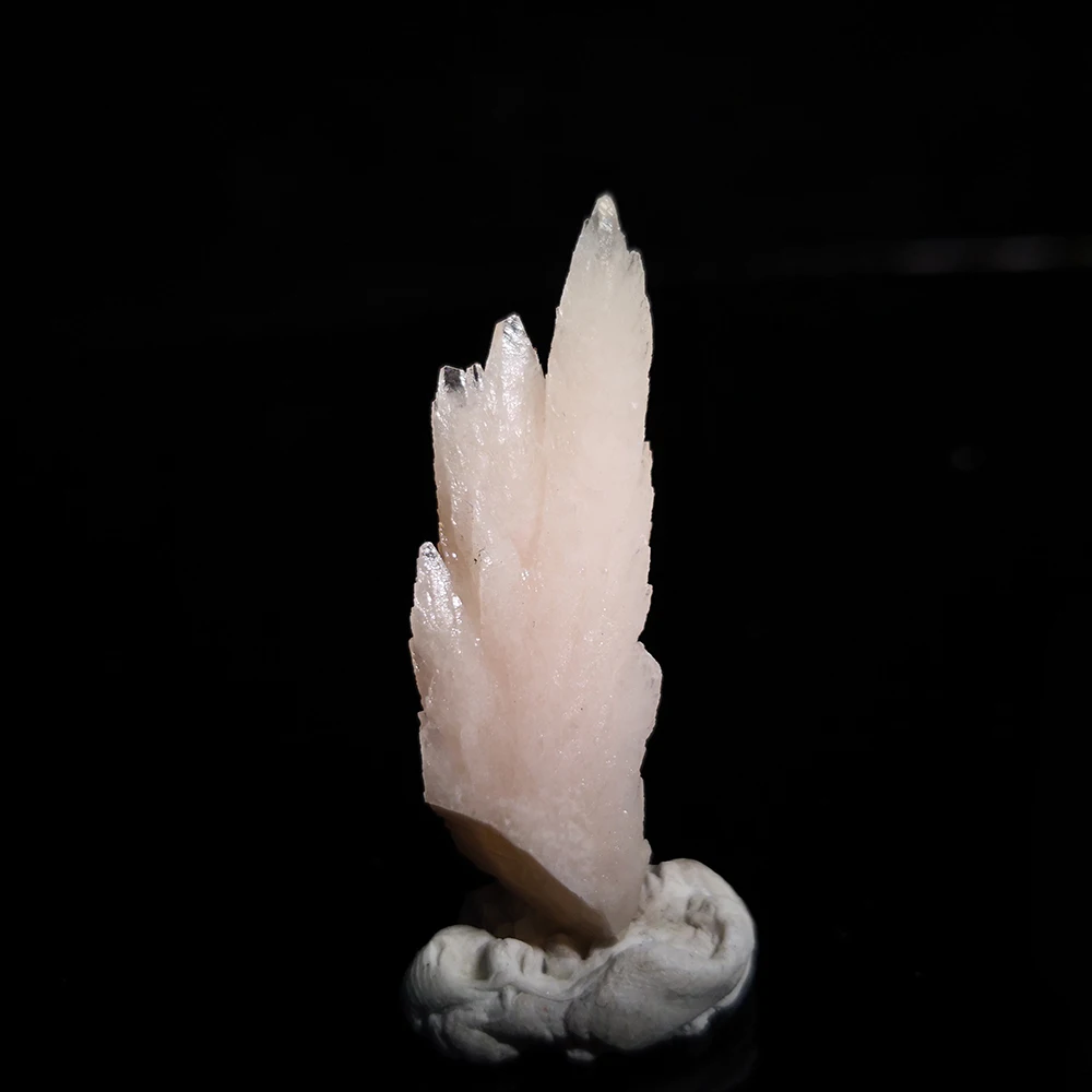 

8.4g NATURAL Stones and Minerals Rock Calcite crystal hubei CHINA A4-30H