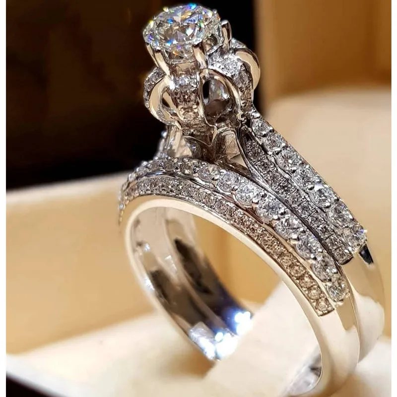 2 шт. свадебный набор элегантные кольца для женщин серебряного цвета Свадебные обручальные модные украшения с полностью блестящим Cubiz женское кольцо с цирконом