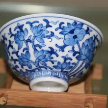 Китайский уникальный синий и белый ручной росписью античный лотос кунг-фу чай пуэр чашка Цзиндэчжэнь керамика частный чай чашка