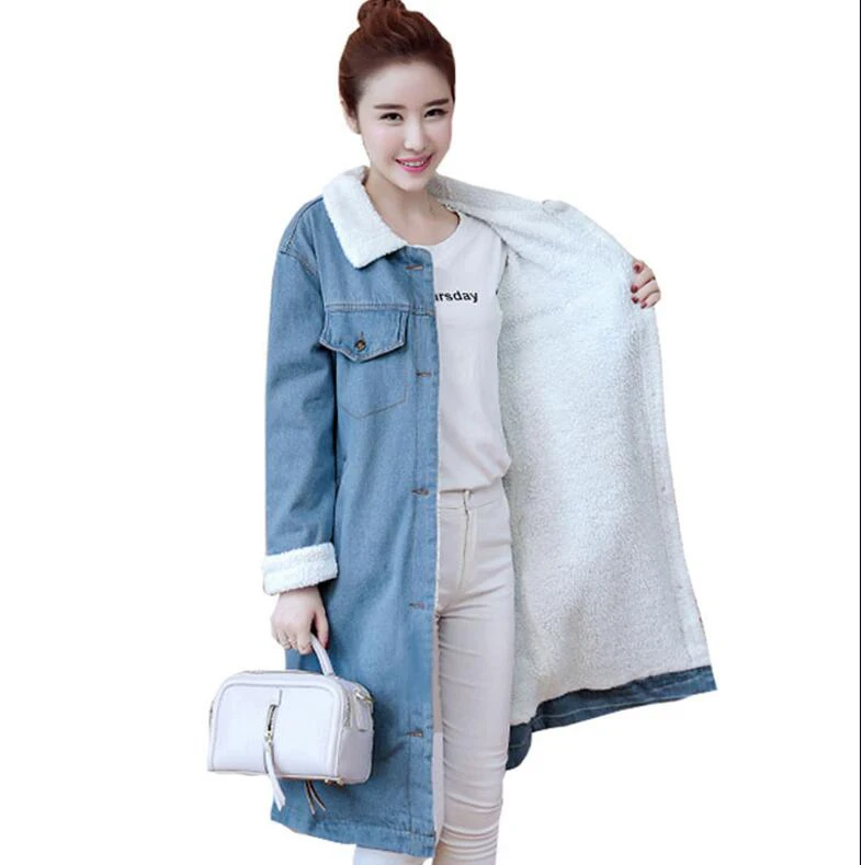 Свободная джинсовая куртка размера плюс 2XL, женское длинное пальто Jea, Женская ветровка, пальто, Длинная зимняя парка из овечьего меха для женщин - Цвет: Light Blue