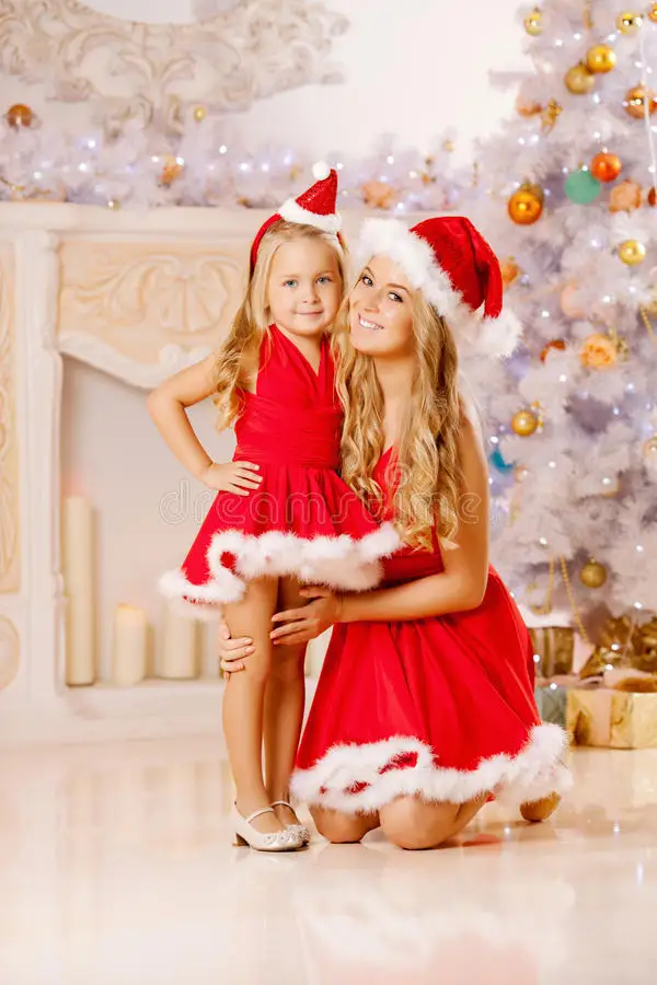 Рождественские праздничные платья для девочек; детское платье принцессы для родителей и детей; Рождественская семейная Одежда для девочек; Одинаковая одежда для мамы и дочки