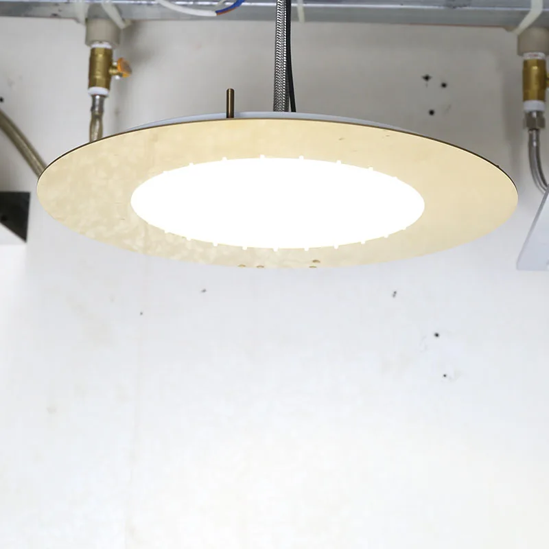 

Transparent Rainfall Shower Head Acrylic + Stainless Steel Gold Surface Finishing LED Round Showerhead 14 Inch Need To Electric