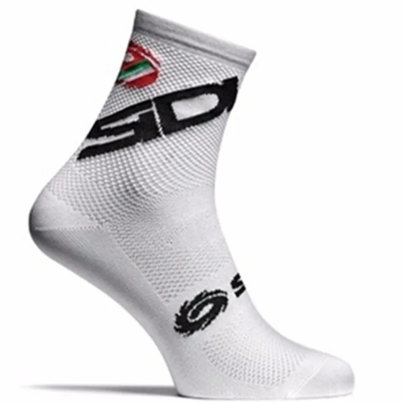 Женские высококачественные профессиональные брендовые дышащие спортивные носки для шоссейного велосипеда, носки для спорта на открытом воздухе, гоночные велосипедные носки