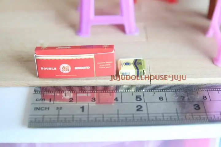 dollhouse miniatures  (2)