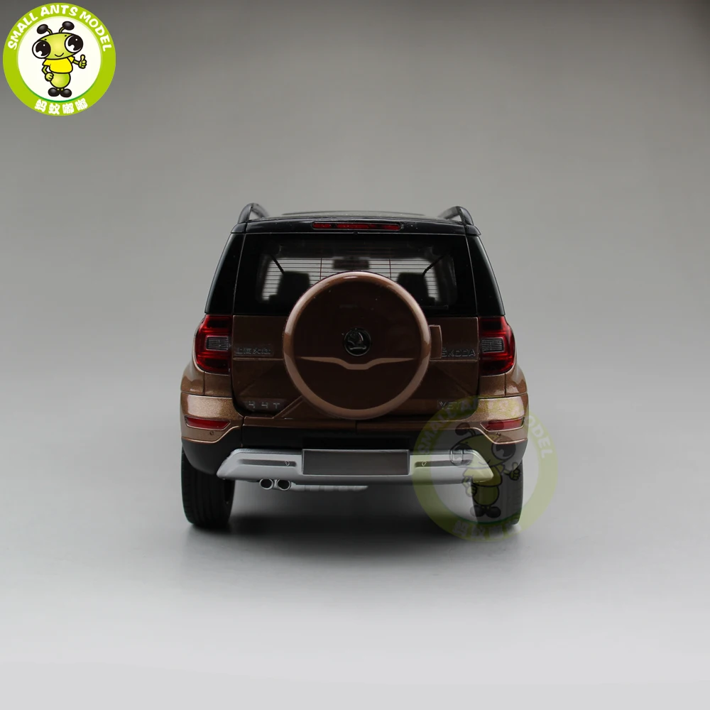 1/18 Skoda Yeti SUV литая модель металлическая модель автомобиля SUV подарок коллекция хобби коричневый