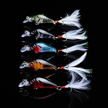 

50PCS crankbait Fishing lures 45MM 4G plastic hard crank bait artificial lure fish pesca hooks tackle with Feather Crank Bait