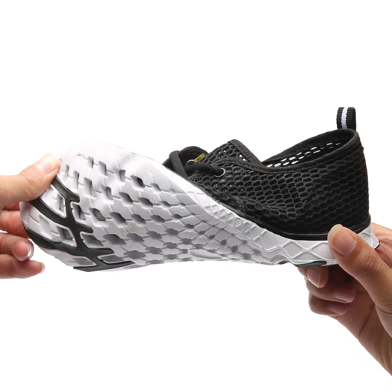 

Men Outdoor Wading Sneakers Breathable Summer Mesh Quickly-dry Water Shoes Cool Beach Aqua Shoes for Male Light Flats Big Size