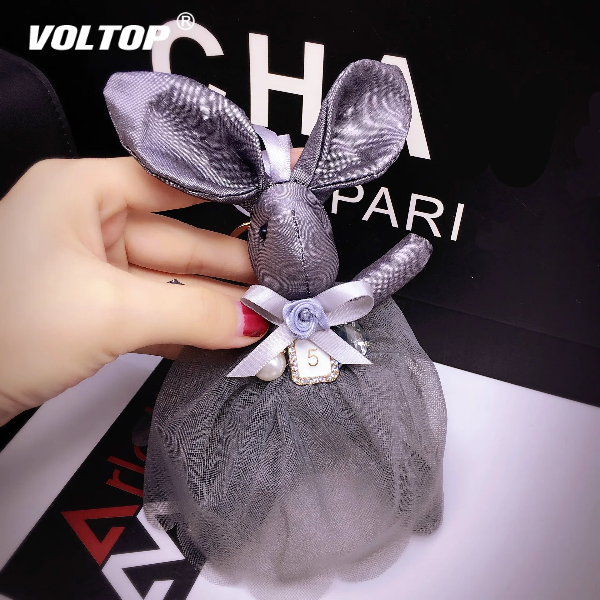 

Cute Rabbit Car Hanging Accessories Pendant Interior Decoration Ladies Personality Keychain Bags Hanging Ornaments