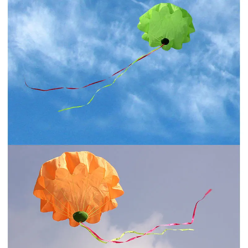 Новая рука бросали парашюты кайт со светодио дный подсветкой мини на открытом воздухе играть воздушный змей флеш-парашют игрушки