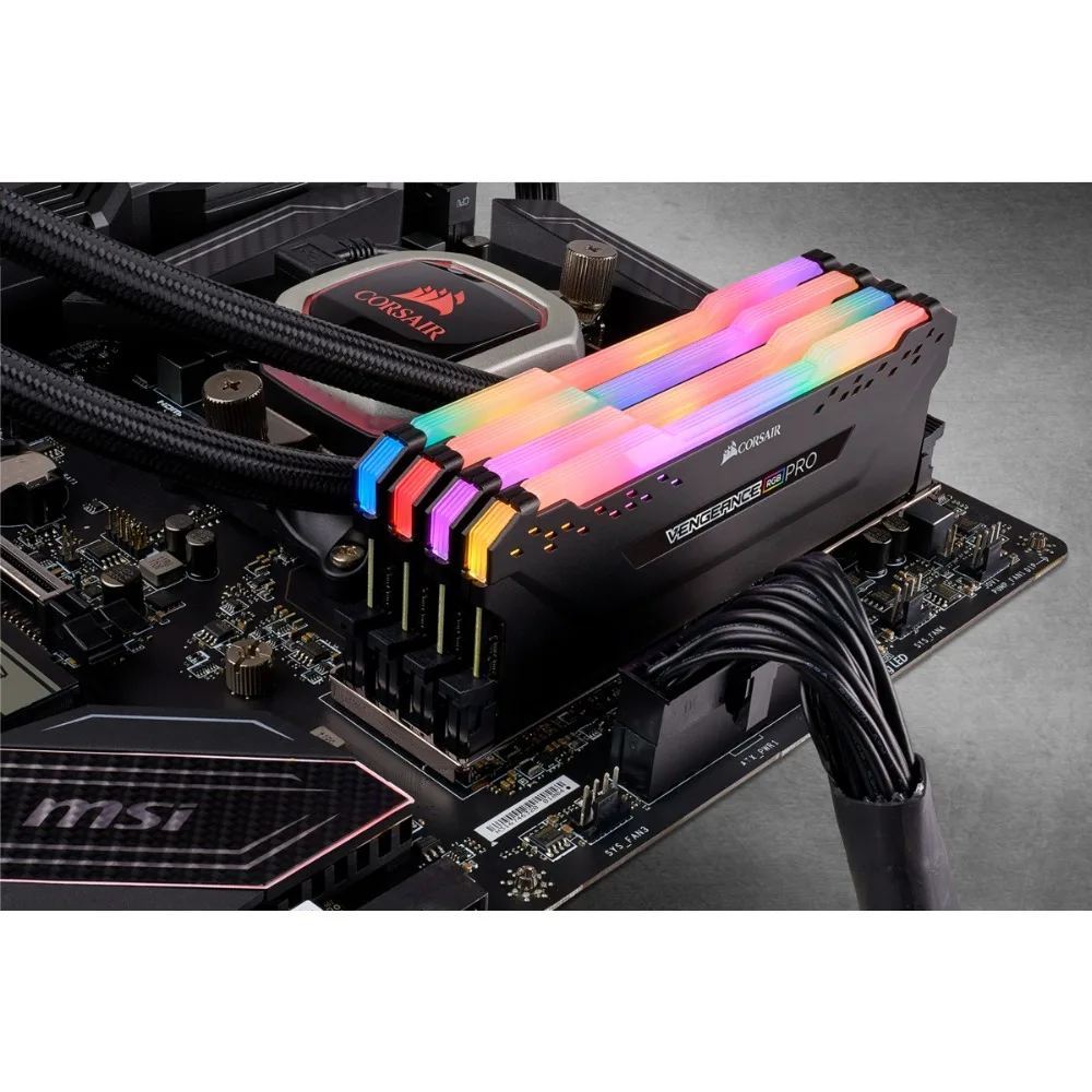 Материнская плата с поддержкой памяти CORSAIR RGB PRO 16 Гб(8 ГБХ 2 шт) 64 ГБ(16 Гб х 4 шт) в одной коробке двухканальная DDR4 RGB PRO 3200 МГц