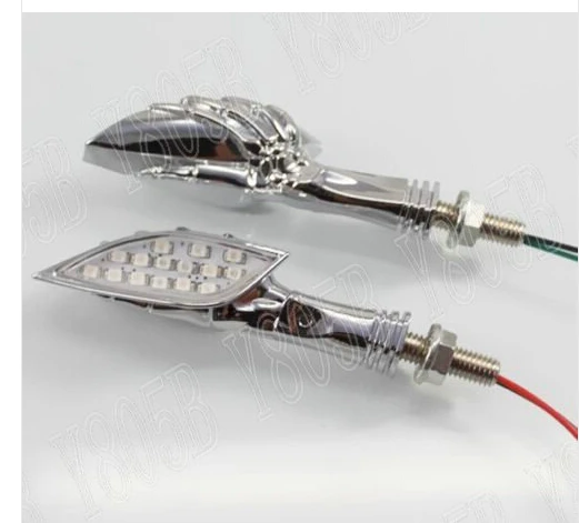 

Universal Skull LED Turn Signal Light For Kawasaki Vulcan Classic VN 400 VN500 VN800 VN 900 VN1200 VN1500 1600 Chopper Cruisers