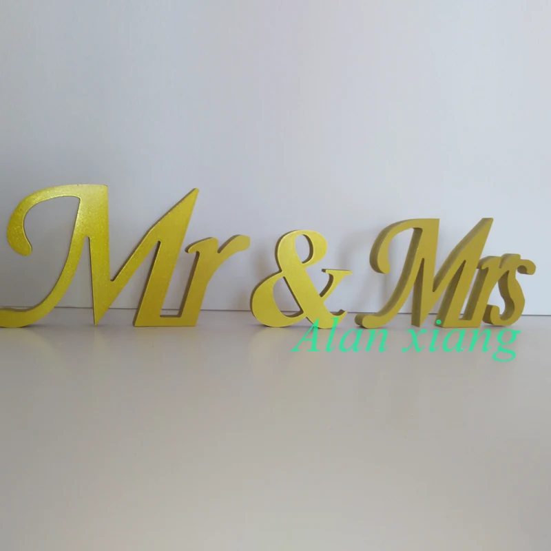 

Free Shipping Mr & Mrs golden letters Mr & Mrs sign login wedding top table decoration