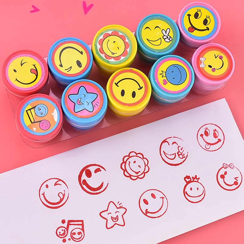 Cartoon Round Stamp Toys for Children 12pcs DIY Handmade Craft Students Stamps Toys Book Decro Teacher Seal Kids Art Toys