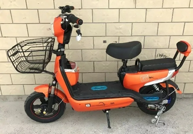 

AD0300054 Electric bicycle adult two-wheeled battery car with the same paragraph 48v ladies scooter