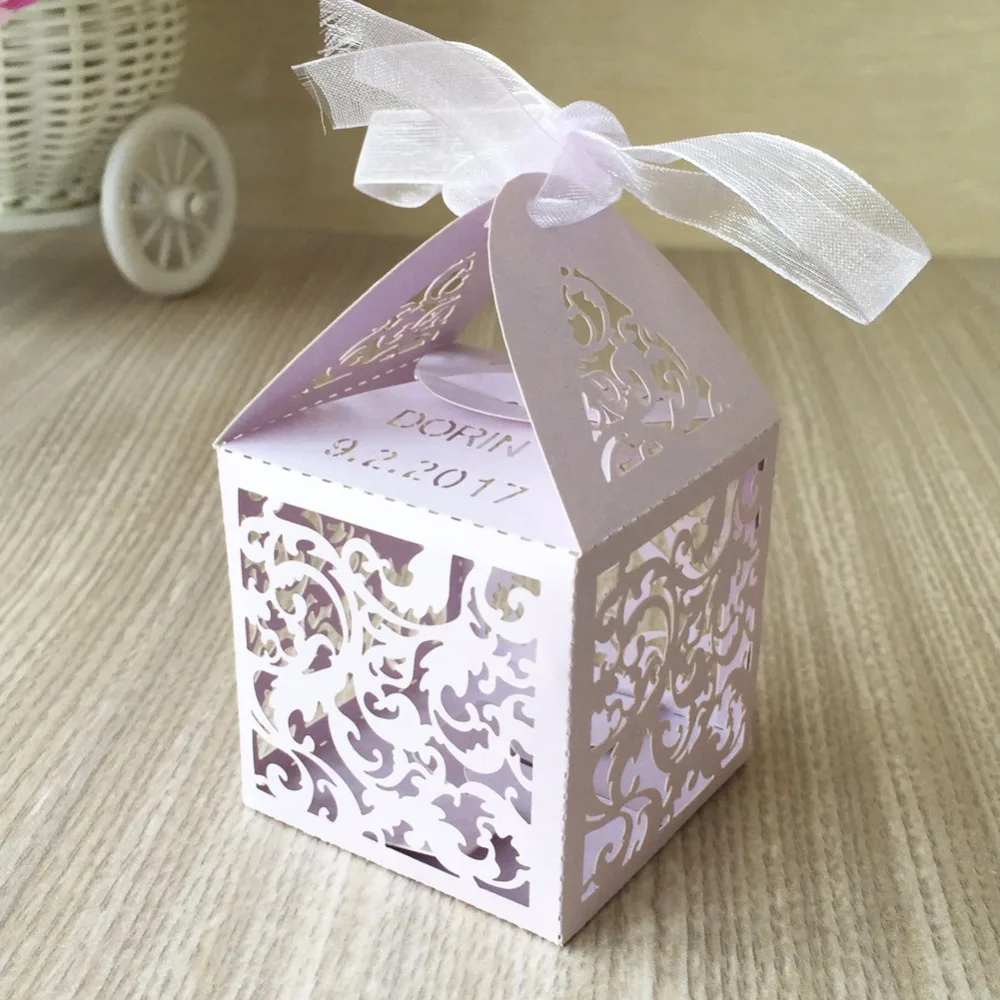 

100pcs/lot Baby Shower Custom Names Candy Boxes Wedding Decoration Laser Cut Mr Mrs Favors Birthday Party Supplies Purple Color