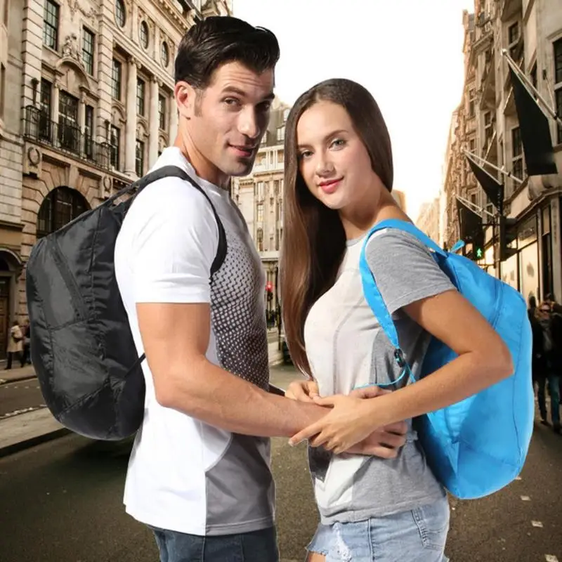 20L حقيبة ظهر قابلة للطي خفيفة للماء في الهواء الطلق كيس التسلق يستأصل الغدد التناسلية Travling Backpag قدرة تحمل 15 كجم