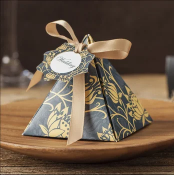 

50 x High-quality Triangular Pyramid Wedding Favors Candy Boxes Bridal Shower Gifts Box Party Decoration