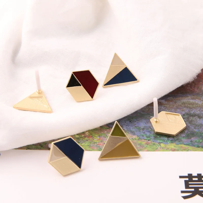 

1PC Japan Korean New Cute Acetic Acid Geometric Triangle Square Acrylic Stitch Small Stud Earrings for Women Girl Wholesale