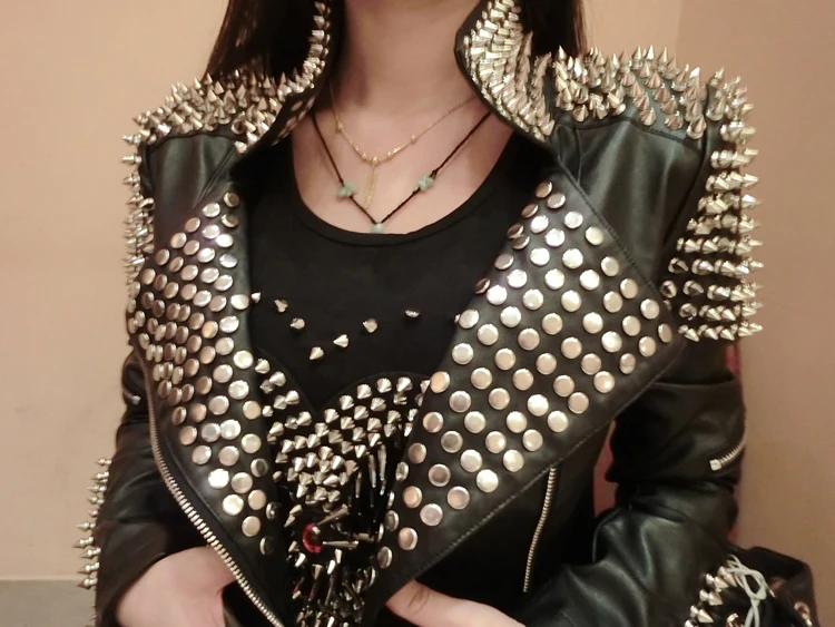 Весенне-осенние туфли Для женщин класса люкс высокой оценки, кожаная куртка с заклепками тонкий locomotve Искусственная кожа мыть имитация овчины куртка MS