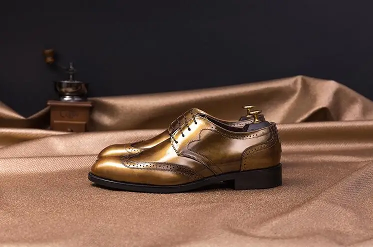 

Goodyear Handmade Men's Dress Shoes Groom Gold Formal Business Carved Brogues Flats Male Luxury Casual Summer Moccasins
