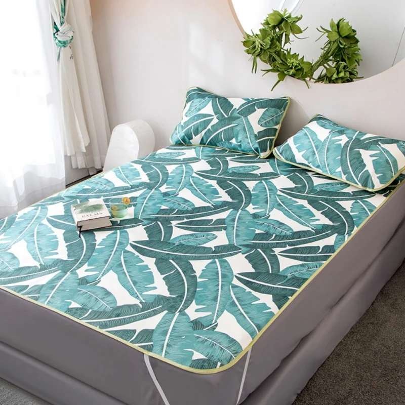 

2019 Summer Cool Ice Silk Bed Supplies Set 3D Mat Mattress Topper Pad Beautiful Pattern With Bright Colors Viscose Fiber